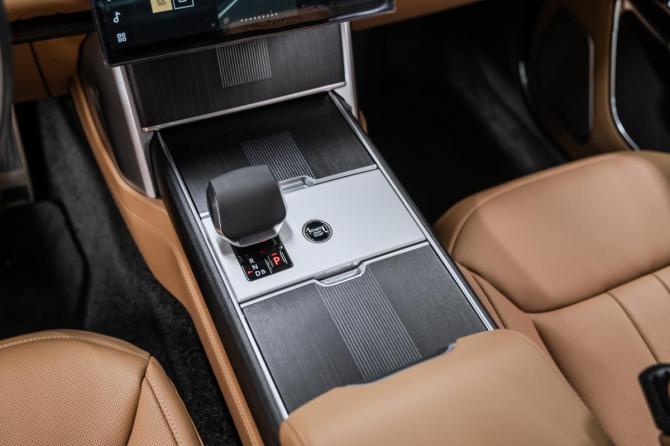 Новый Land Rover Range Rover V 2025 года, цена 25 800 000 рублей, внедорожник, Автокод Объявления
