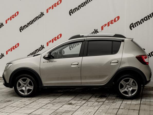 Renault Sandero II Рестайлинг с пробегом 2021 года, цена 1 475 000 рублей, 36903 км, хэтчбек, Автокод Объявления