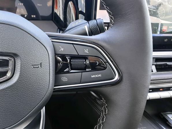 Geely Monjaro I с пробегом 2026 года, цена 3 999 900 рублей, 14 км, внедорожник, Автокод Объявления