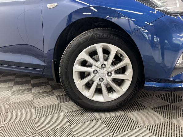 Hyundai Solaris II Рестайлинг с пробегом 2021 года, цена 1 580 000 рублей, 35549 км, седан, Автокод Объявления