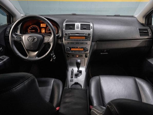 Toyota Avensis III с пробегом 2010 года, цена 990 000 рублей, 267328 км, седан, Автокод Объявления