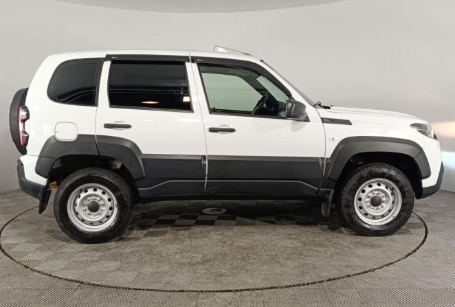 Lada (ВАЗ) Niva Travel I с пробегом 2024 года, цена 1 140 000 рублей, 11832 км, внедорожник, Автокод Объявления