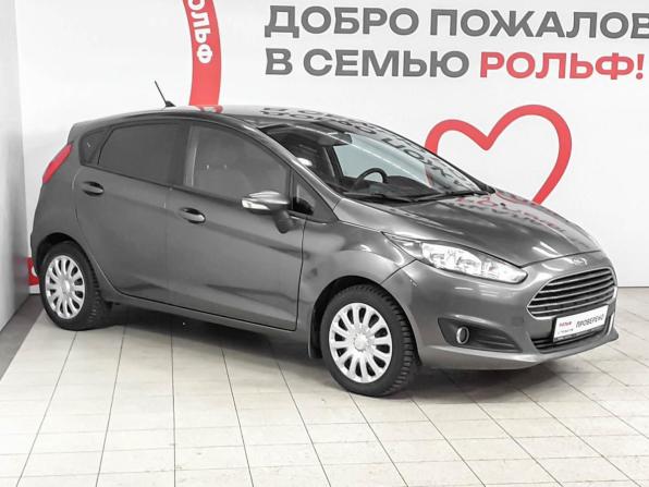 Ford Fiesta Mk6 Рестайлинг с пробегом 2018 года, цена 840 000 рублей, 151048 км, хэтчбек, Автокод Объявления