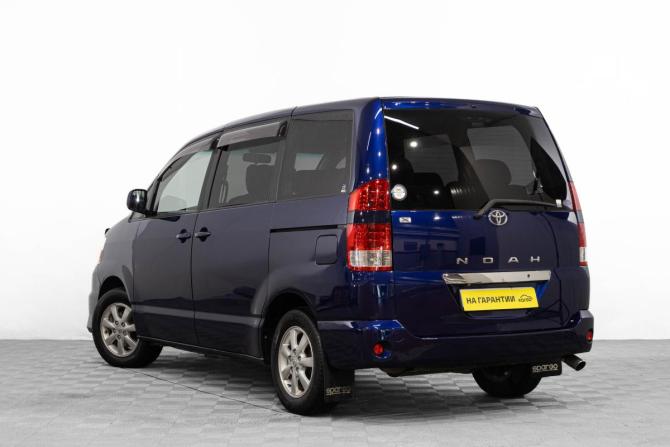 Toyota Noah I (R60) с пробегом 2003 года, цена 969 000 рублей, 370000 км, минивэн, Автокод Объявления