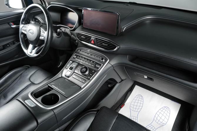 Hyundai Santa Fe IV Рестайлинг с пробегом 2022 года, цена 3 649 000 рублей, 131000 км, внедорожник, Автокод Объявления