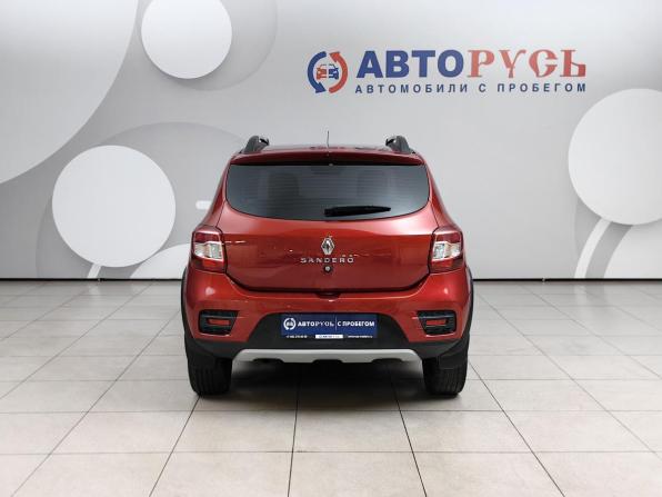 Renault Sandero II Рестайлинг с пробегом 2022 года, цена 1 435 000 рублей, 46398 км, хэтчбек, Автокод Объявления