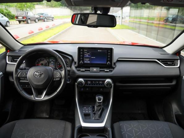 Toyota RAV4 V (XA50) с пробегом 2021 года, цена 3 449 000 рублей, 57629 км, внедорожник, Автокод Объявления