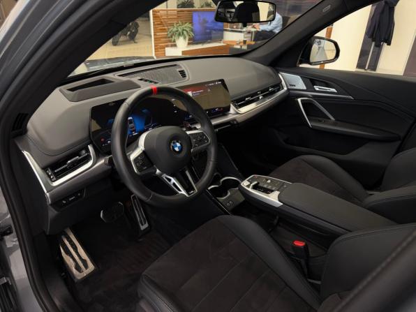BMW X1 III (U11/U12) с пробегом 2025 года, цена 6 490 000 рублей, 1624 км, внедорожник, Автокод Объявления