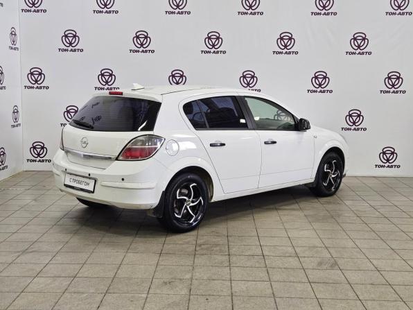 Opel Astra H Рестайлинг с пробегом 2011 года, цена 555 000 рублей, 141079 км, хэтчбек, Автокод Объявления