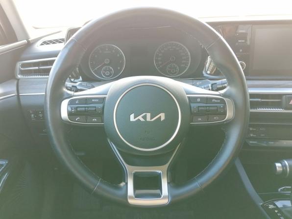 Kia K5 III с пробегом 2021 года, цена 2 375 000 рублей, 70429 км, седан, Автокод Объявления