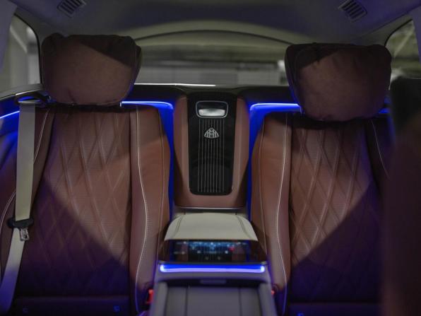 Новый Mercedes-Benz Maybach GLS I Рестайлинг 2024 года, цена 28 600 000 рублей, внедорожник, Автокод Объявления