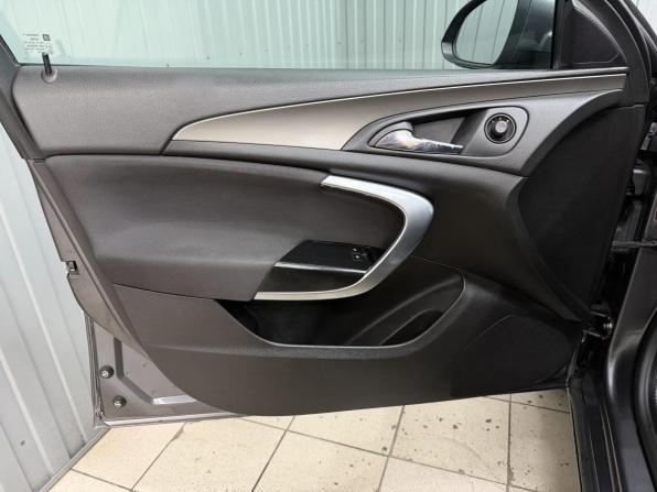 Opel Insignia I с пробегом 2010 года, цена 1 039 000 рублей, 217007 км, хэтчбек, Автокод Объявления