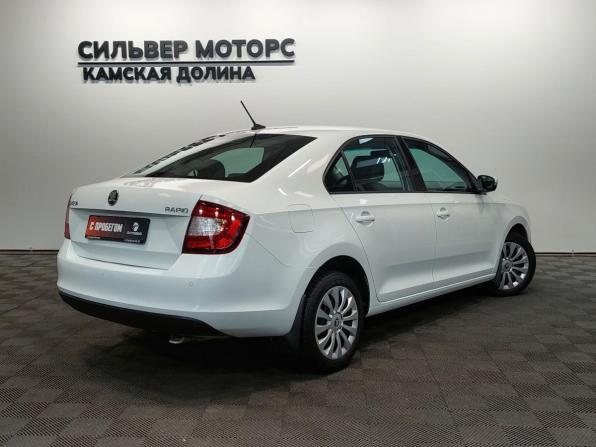 Skoda Rapid I Рестайлинг с пробегом 2018 года, цена 1 099 000 рублей, 173000 км, лифтбек, Автокод Объявления