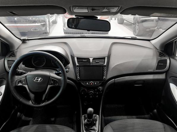 Hyundai Solaris I Рестайлинг с пробегом 2016 года, цена 799 000 рублей, 183757 км, седан, Автокод Объявления