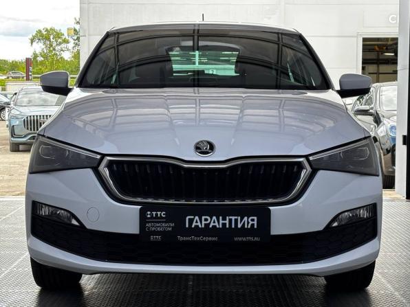 Skoda Rapid II с пробегом 2020 года, цена 1 735 000 рублей, 83000 км, лифтбек, Автокод Объявления