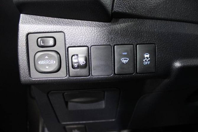 Toyota Corolla XI (E160 E170 E180) с пробегом 2014 года, цена 1 550 000 рублей, 81000 км, седан, Автокод Объявления