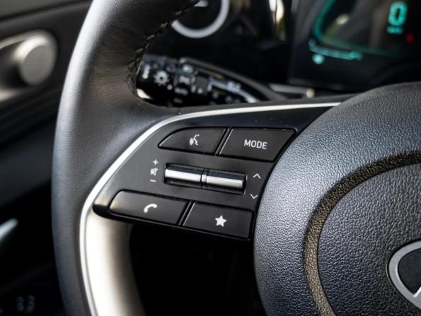 Hyundai Elantra VII (CN7) Рестайлинг с пробегом 2023 года, цена 2 070 000 рублей, 48846 км, седан, Автокод Объявления