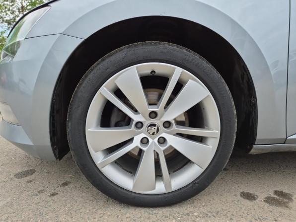 Skoda Superb III с пробегом 2015 года, цена 1 680 000 рублей, 112057 км, лифтбек, Автокод Объявления