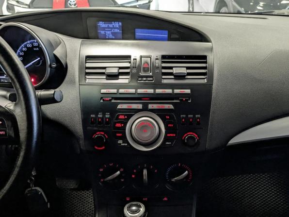 Mazda 3 II (BL) Рестайлинг с пробегом 2013 года, цена 1 189 500 рублей, 92115 км, седан, Автокод Объявления