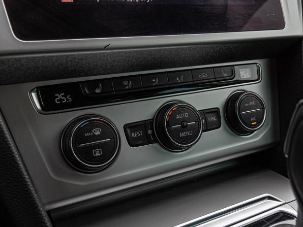 Volkswagen Passat B8 с пробегом 2018 года, цена 1 959 000 рублей, 167319 км, универсал, Автокод Объявления