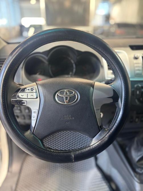 Toyota Hilux VII Челябинск  - изображение 14