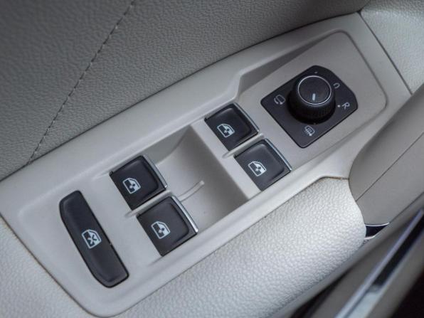 Volkswagen Tiguan II с пробегом 2017 года, цена 2 750 000 рублей, 113140 км, внедорожник, Автокод Объявления