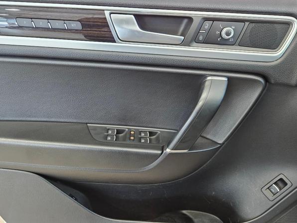 Volkswagen Touareg II Рестайлинг с пробегом 2014 года, цена 2 897 000 рублей, 143265 км, внедорожник, Автокод Объявления