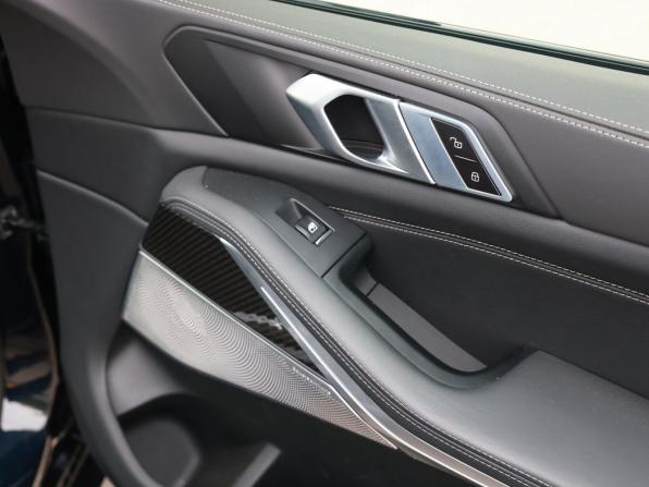 BMW X5 IV (G05/G18) Рестайлинг с пробегом 2023 года, цена 11 597 000 рублей, 28500 км, внедорожник, Автокод Объявления