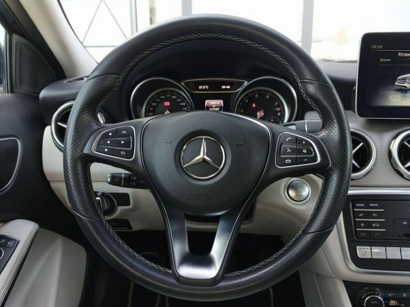 Mercedes-Benz GLA I (X156) Рестайлинг с пробегом 2018 года, цена 2 499 000 рублей, 117000 км, внедорожник, Автокод Объявления