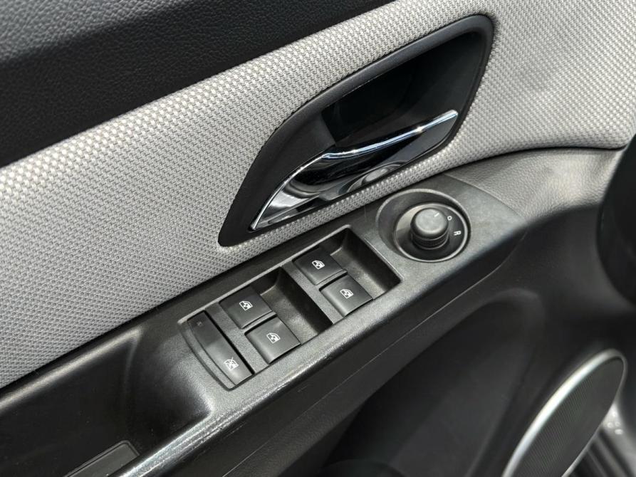 Chevrolet Cruze I Рестайлинг Волжский  - изображение 11