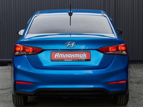 Hyundai Solaris II с пробегом 2017 года, цена 800 000 рублей, 233659 км, седан, Автокод Объявления