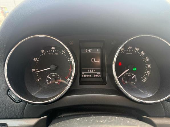 Skoda Yeti I Рестайлинг с пробегом 2014 года, цена 1 255 000 рублей, 144000 км, внедорожник, Автокод Объявления