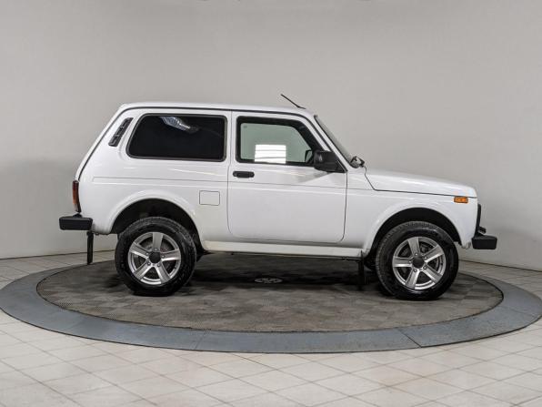 Lada (ВАЗ) Niva Legend с пробегом 2023 года, цена 999 500 рублей, 15000 км, внедорожник, Автокод Объявления