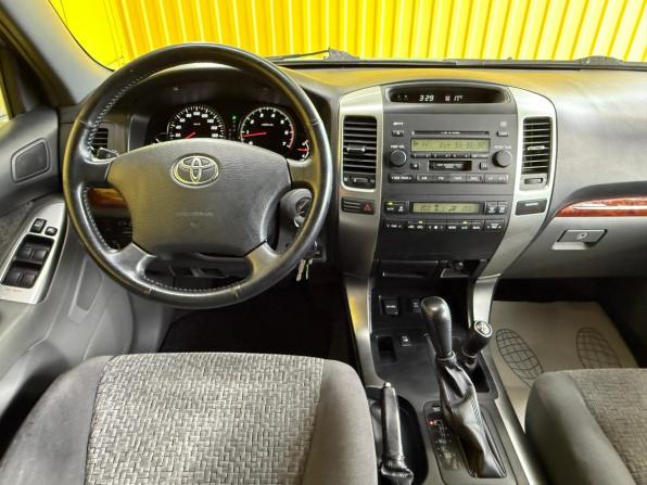Toyota Land Cruiser Prado 120 Series Рестайлинг с пробегом 2007 года, цена 2 399 000 рублей, 157000 км, внедорожник, Автокод Объявления