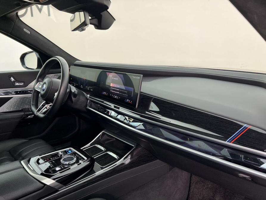BMW i7 Москва  - изображение 9