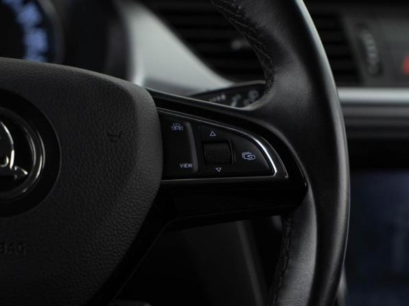 Skoda Rapid I Рестайлинг с пробегом 2018 года, цена 1 437 050 рублей, 63192 км, лифтбек, Автокод Объявления