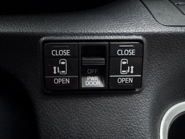 Toyota Sienta II Рестайлинг с пробегом 2020 года, цена 1 450 000 рублей, 148197 км, компактвэн, Автокод Объявления