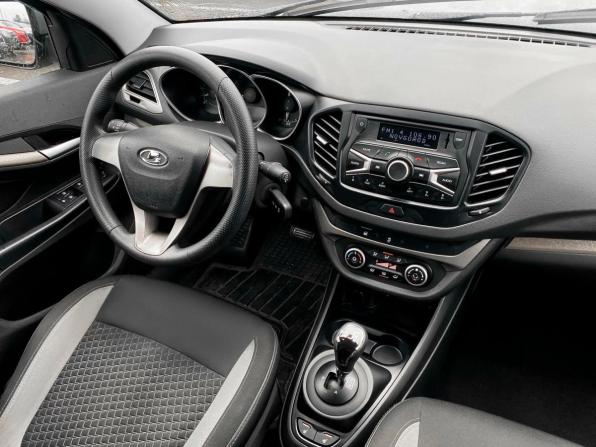 Lada (ВАЗ) Vesta I с пробегом 2015 года, цена 735 000 рублей, 82555 км, седан, Автокод Объявления