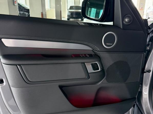 Новый Land Rover Discovery V Рестайлинг 2025 года, цена 12 990 000 рублей, внедорожник, Автокод Объявления
