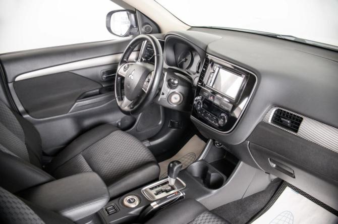 Mitsubishi Outlander III Рестайлинг 2 с пробегом 2014 года, цена 1 479 000 рублей, 181235 км, внедорожник, Автокод Объявления