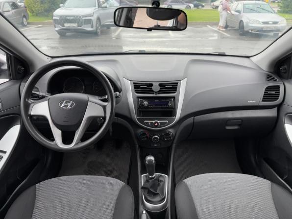 Hyundai Solaris I с пробегом 2014 года, цена 800 000 рублей, 139000 км, седан, Автокод Объявления