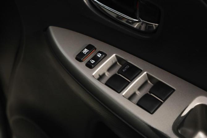 Toyota Ractis I с пробегом 2010 года, цена 949 000 рублей, 179000 км, хэтчбек, Автокод Объявления