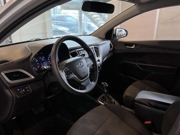 Hyundai Solaris II с пробегом 2019 года, цена 1 180 000 рублей, 214210 км, седан, Автокод Объявления