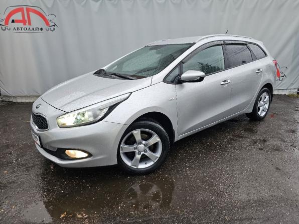 Kia Ceed II с пробегом 2015 года, цена 1 025 000 рублей, 160724 км, универсал, Автокод Объявления