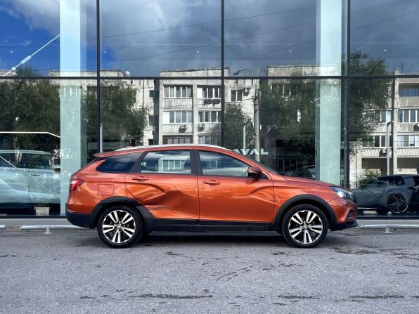 Lada (ВАЗ) Vesta I с пробегом 2018 года, цена 987 000 рублей, 90835 км, универсал, Автокод Объявления