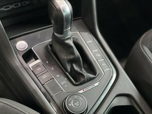 Volkswagen Tiguan II с пробегом 2018 года, цена 1 995 000 рублей, 134374 км, внедорожник, Автокод Объявления