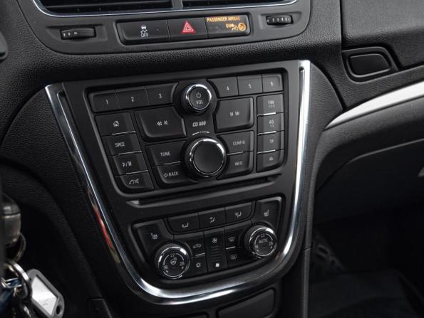 Opel Mokka I с пробегом 2013 года, цена 1 215 000 рублей, 89126 км, внедорожник, Автокод Объявления