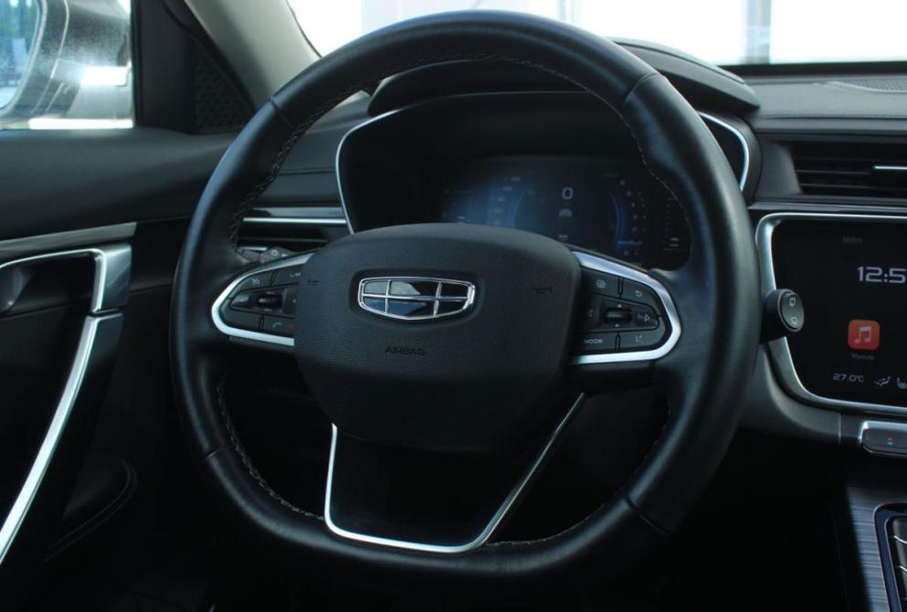 Geely Atlas Pro Саратов  - изображение 17