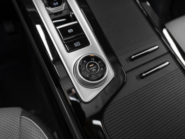 Volkswagen Tavendor I с пробегом 2026 года, цена 5 400 000 рублей, 25 км, внедорожник, Автокод Объявления