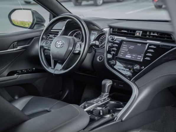 Toyota Camry VIII (XV70) с пробегом 2020 года, цена 2 810 000 рублей, 155714 км, седан, Автокод Объявления